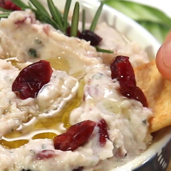 White Bean Cranberry Hummus