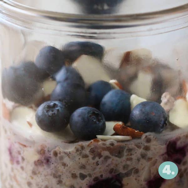 Blueberry And Almond Instant Oatmeal