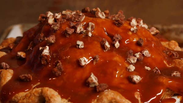 6-Hour Salted Caramel Deep Dish Apple Pie
