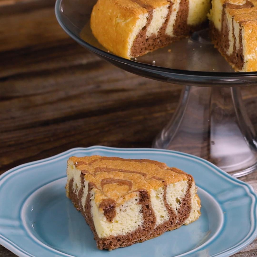 Coffee-Chocolate Marble Cake: A Moist Marble Cake Recipe With Oil - Eat  Dessert First