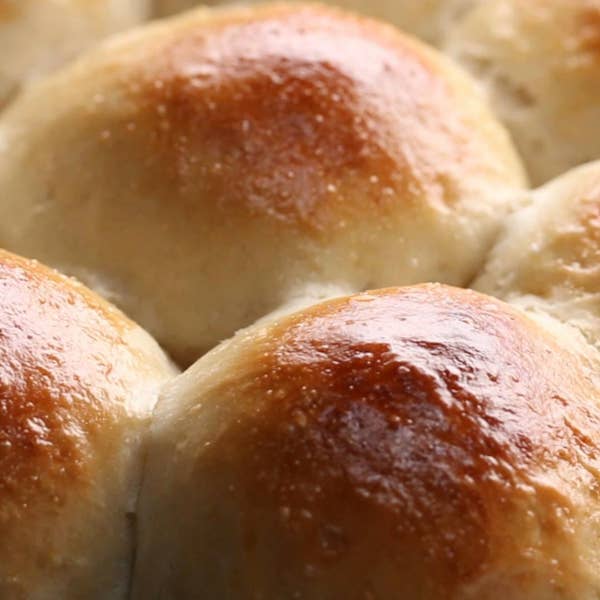 Simple Dinner Rolls