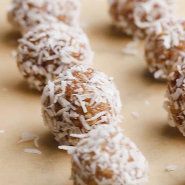 Almond Butter Energy Bites With Date & Coconut