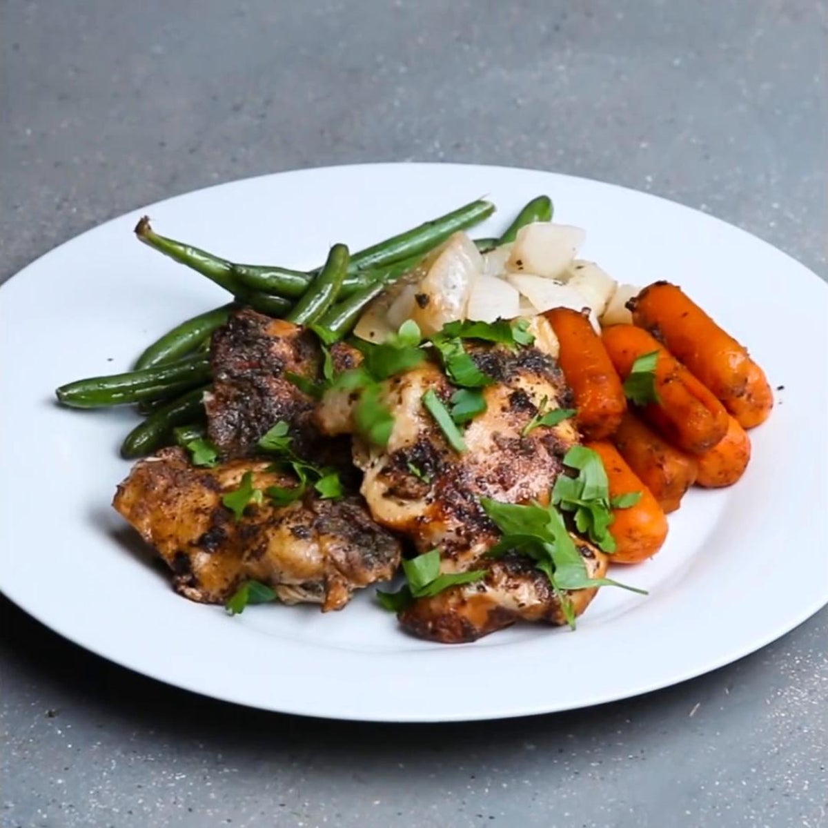 Slow Cooker Balsamic Chicken with Carrots - Slow Cooker Gourmet