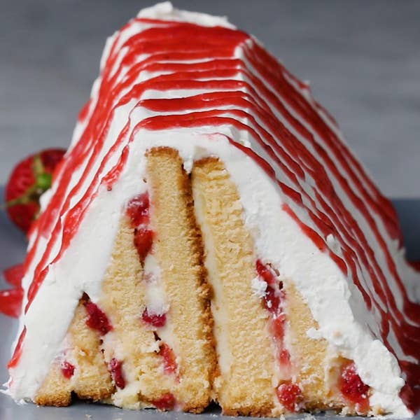 Strawberries ‘N’ Cream Pyramid Cake
