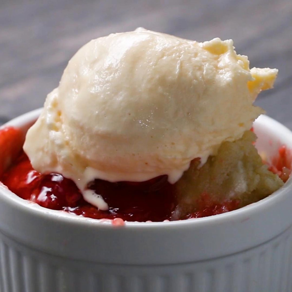 Slow-Cooker Cherry Cobbler Recipe by Tasty-image