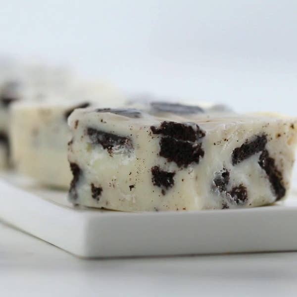 Cookies ‘n’ Cream 3-ingredient Fudge