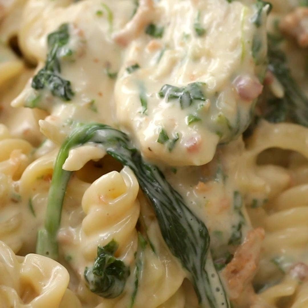 Chicken Spinach Alfredo Rotini Pasta Recipe By Tasty