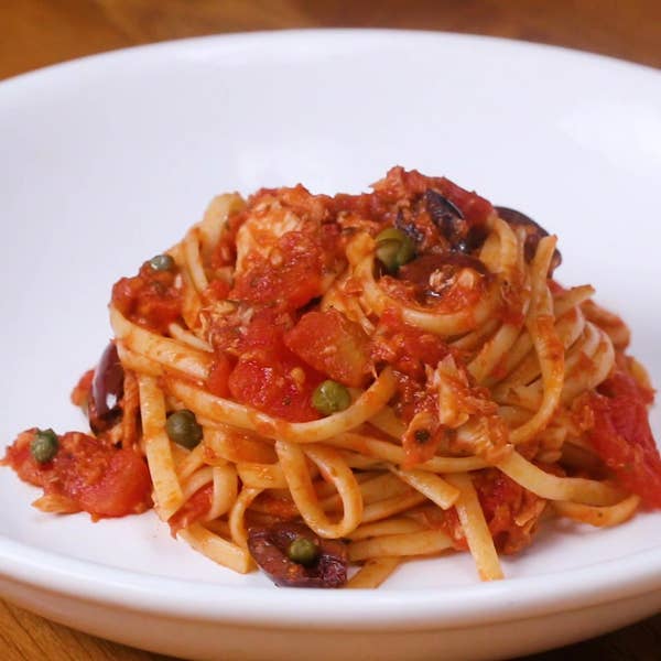 Tuna Linguine With Tomatoes, Olives, and Capers