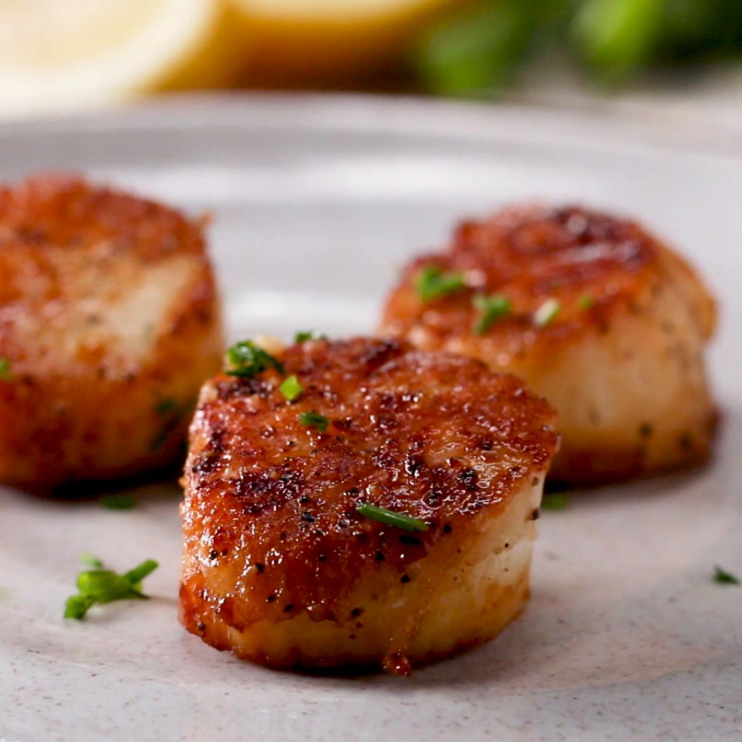 Seared Scallops Recipe by Tasty image