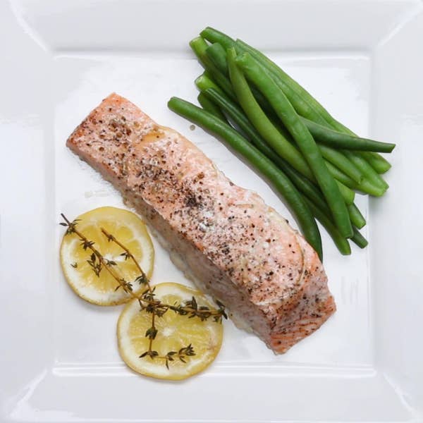 Parchment-wrapped Salmon (en Papillote)