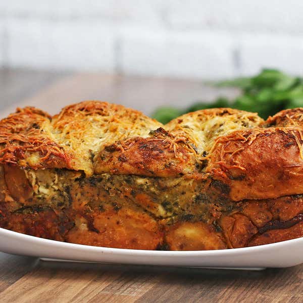 Cheesy Buffalo Chicken Ring Recipe By Tasty