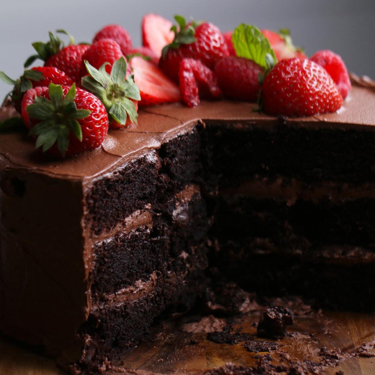 yummy chocolate birthday cake