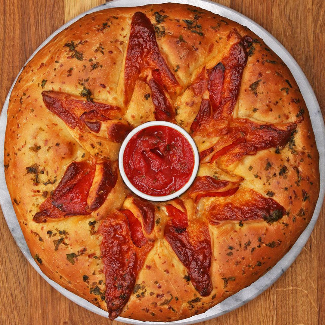 Pepperoni Pizza Ring Recipe by Maklano