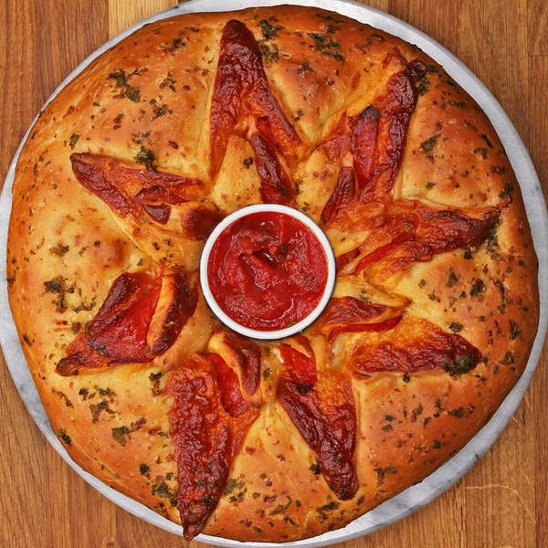 Pepperoni Pizza Ring