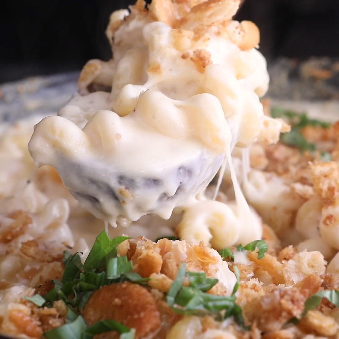 Cheese Maker's Mac And Cheese Recipe by Tasty image