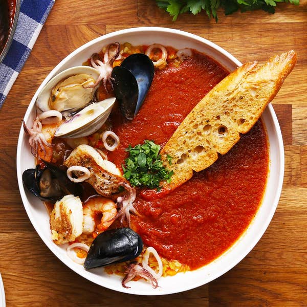 Cioppino (Seafood Tomato Stew)