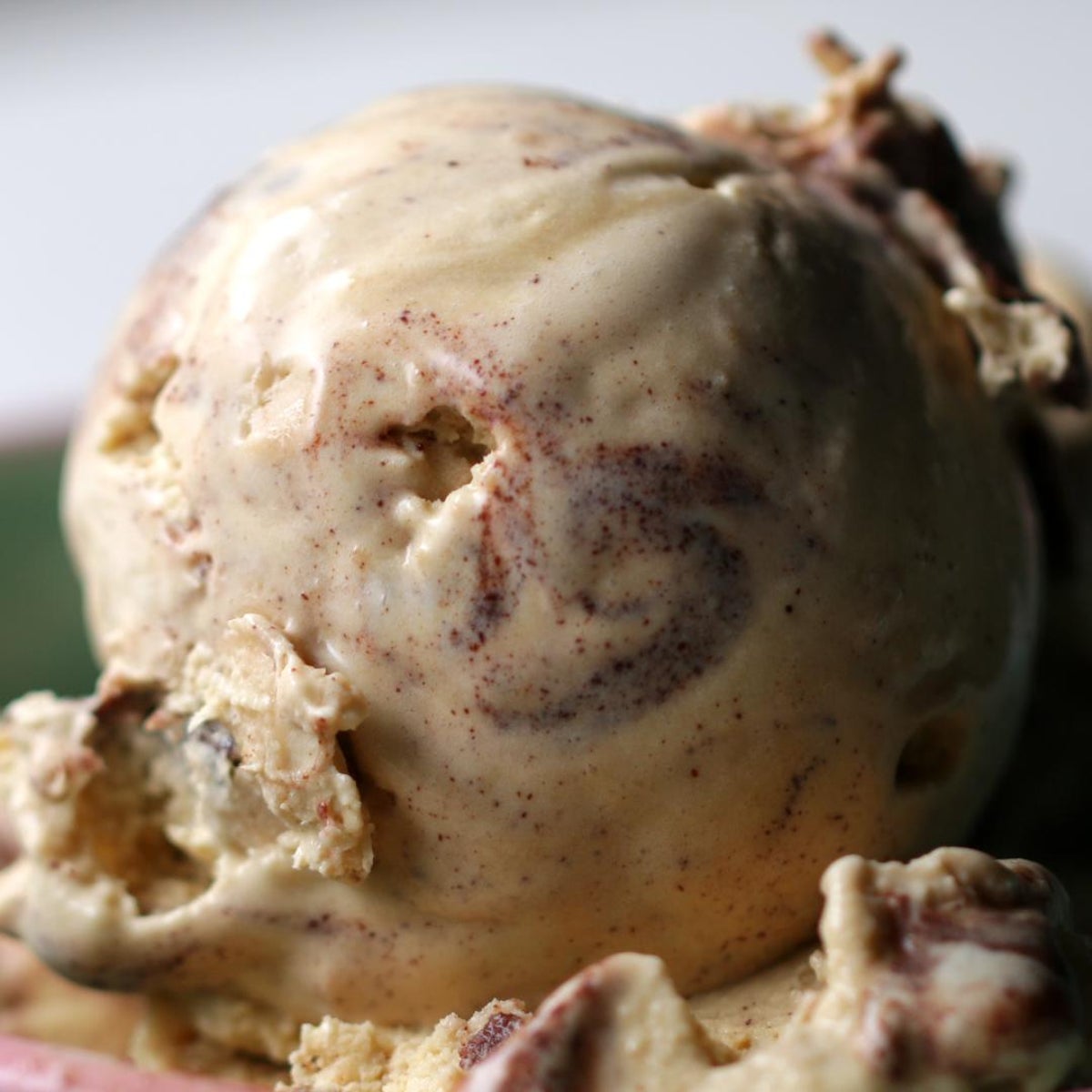 Creamy Eggless Vanilla Ice Cream Recipe - Tara Teaspoon