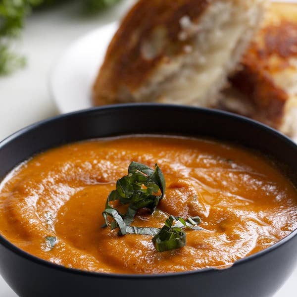 Slow-Cooker Roasted Tomato Basil Soup