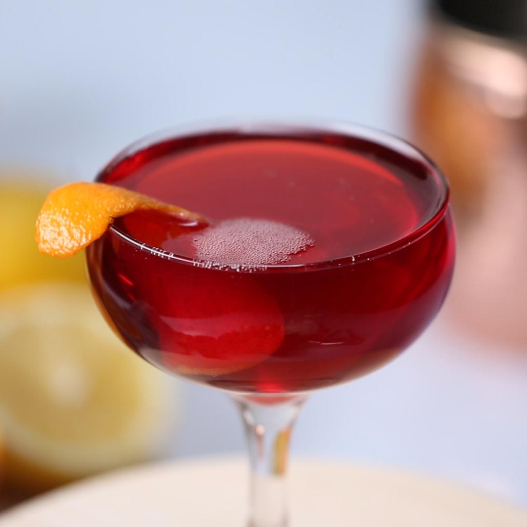 Jackie-O Cocktail: The Red Elf