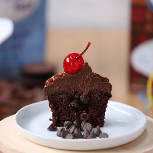 Chocolate Pinata Cupcake: Black Tie Event