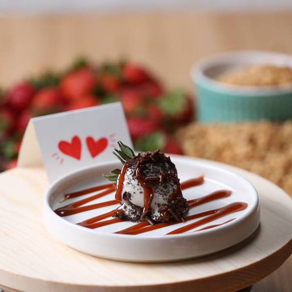 Chocolate Covered Strawberries: Caramel Cuddlies