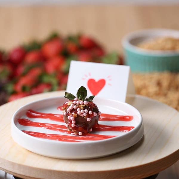 Chocolate Covered Strawberries: Curse Of The Black Pearl
