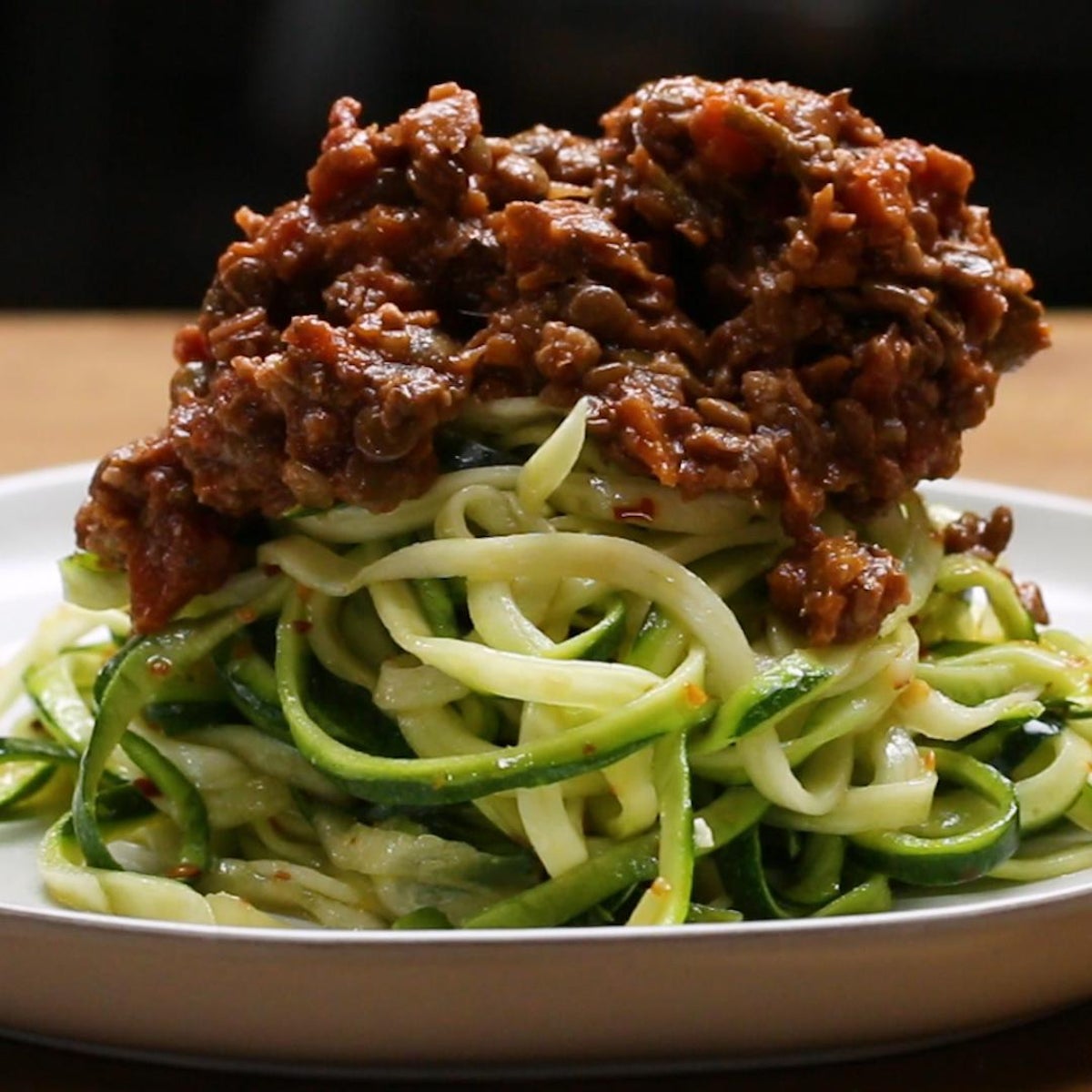 Bolognaise aux Lentilles Estivale - Recette par Tasty