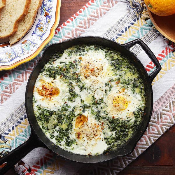 Creamy One-Pot Spinach And Egg Breakfast