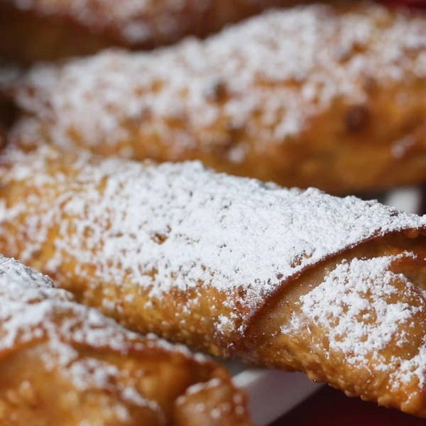 Apple Pie Egg Rolls