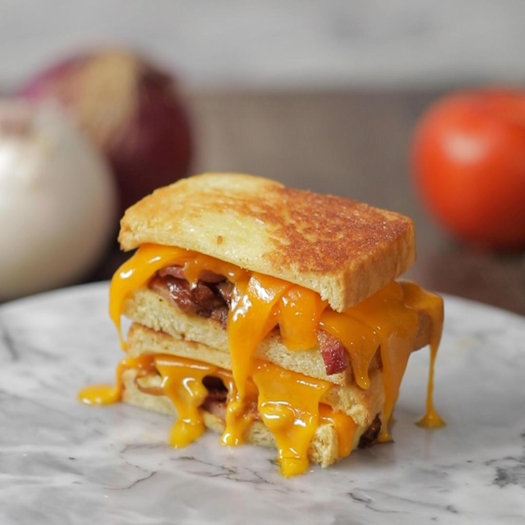 Loaded Grill Cheese: The Porky Porker Recipe by Tasty