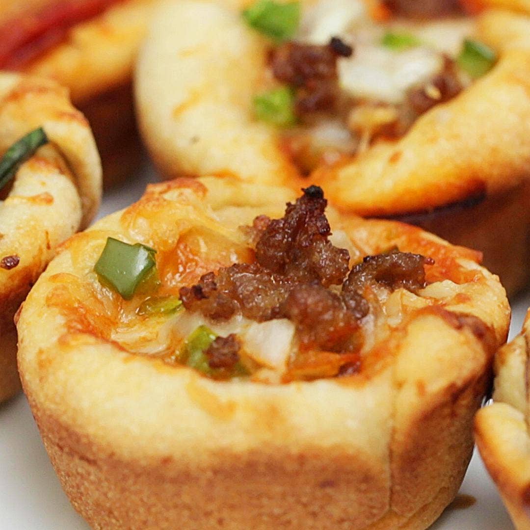 Muffin Tin Mini Deep Dish Pizzas