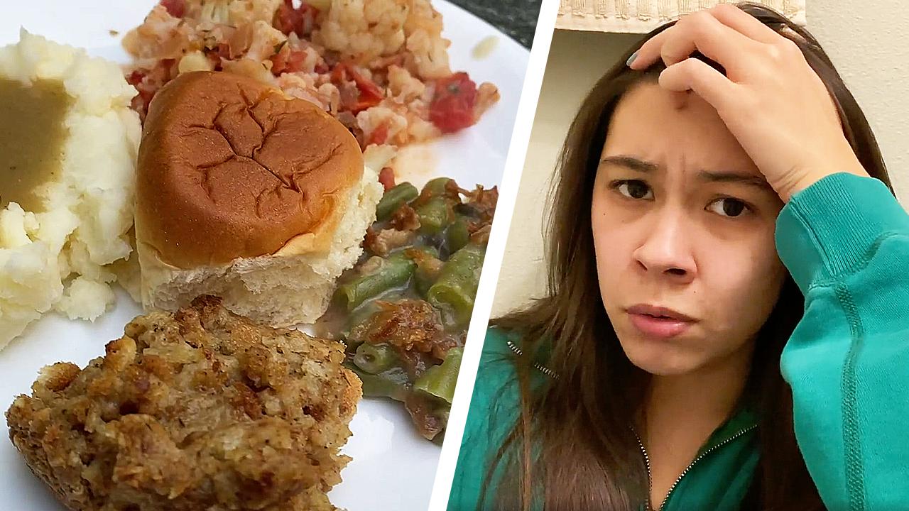梅有一盘感恩节食物。