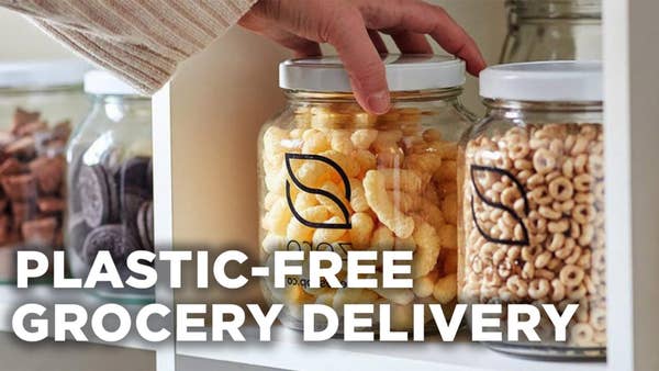 plastic-free pantry snacks in reusable glass jars 