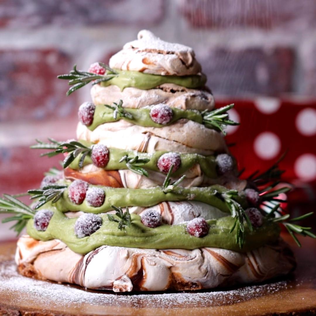 Pavlova Christmas Tree Recipe by Tasty