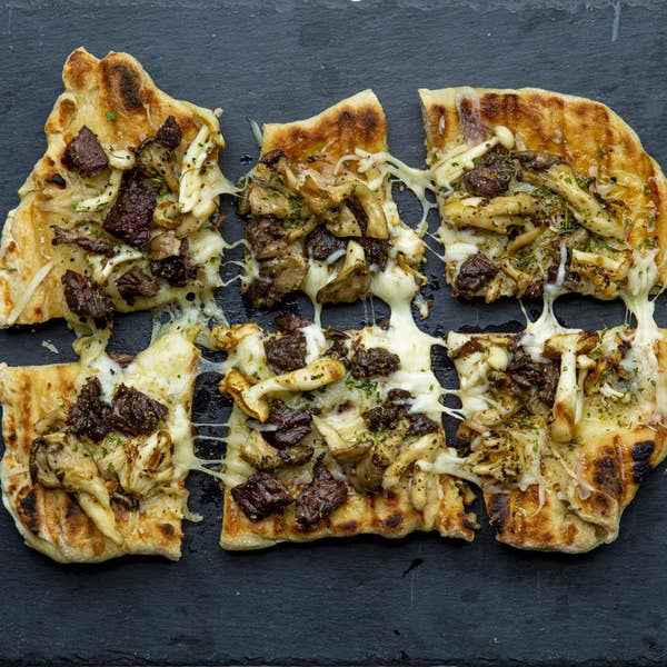 Grilled Steak And Mushroom Flatbread