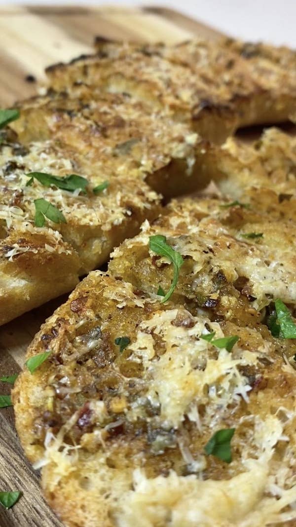 Cowboy Butter Garlic Bread