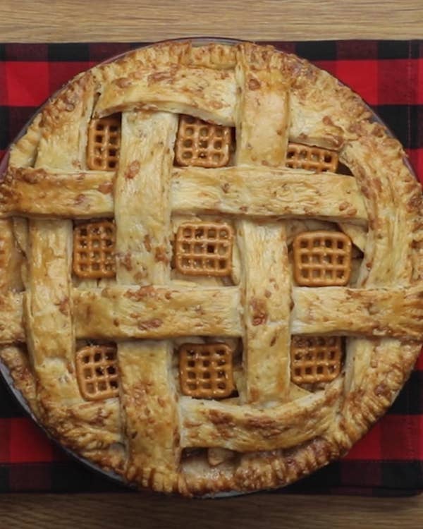 Pretzel Cheddar Apple Pie
