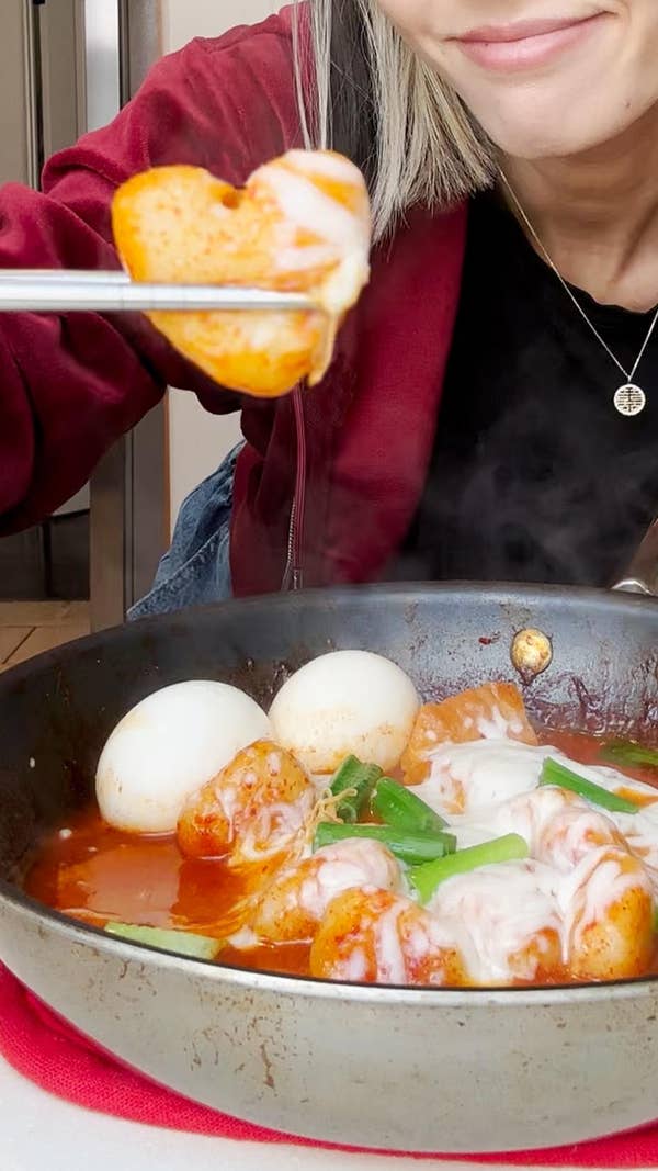 Tteokbokki (Spicy Korean Rice Cakes)