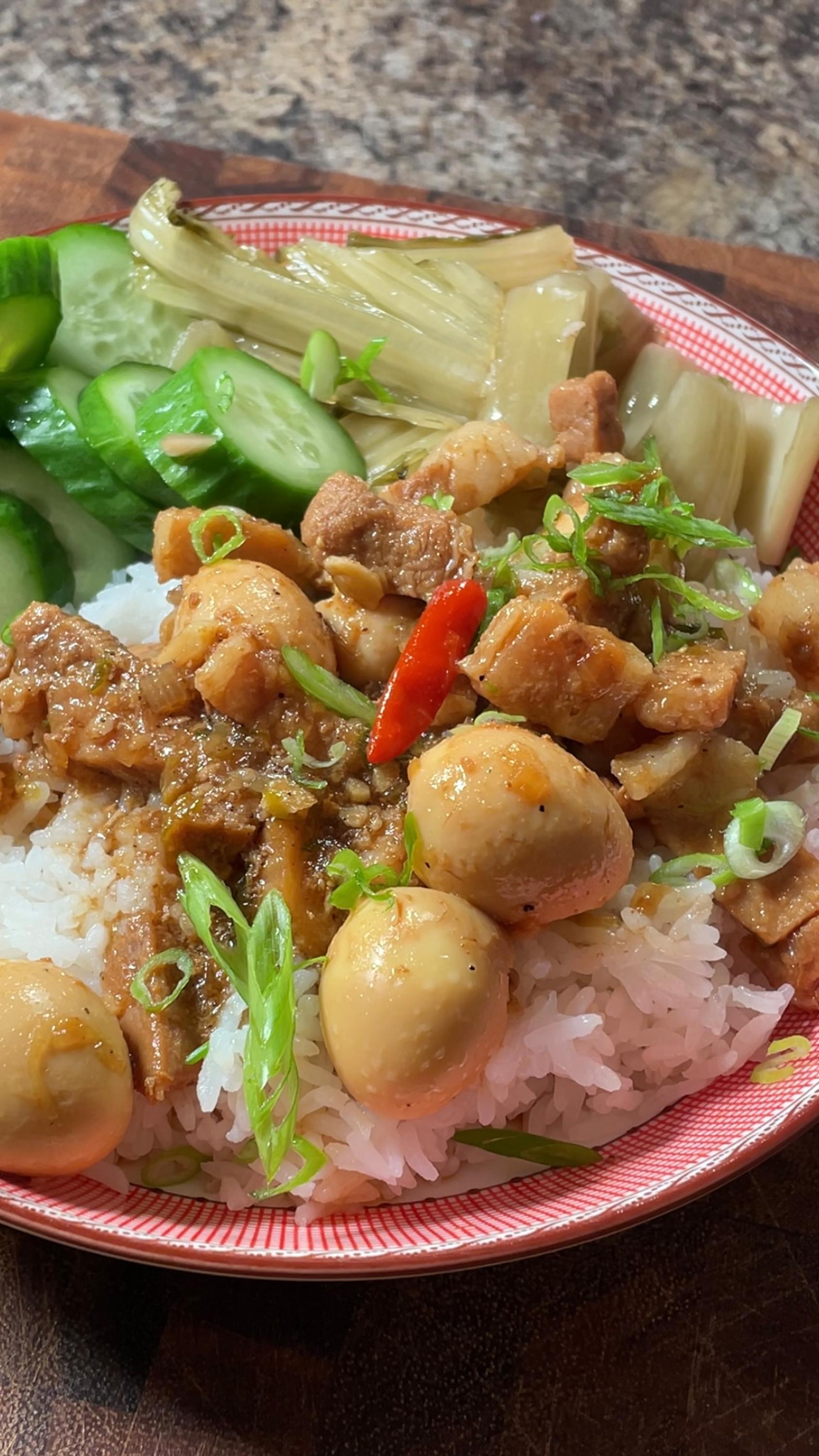 Thit Kho (Vietnamese Caramelized Pork And Eggs)