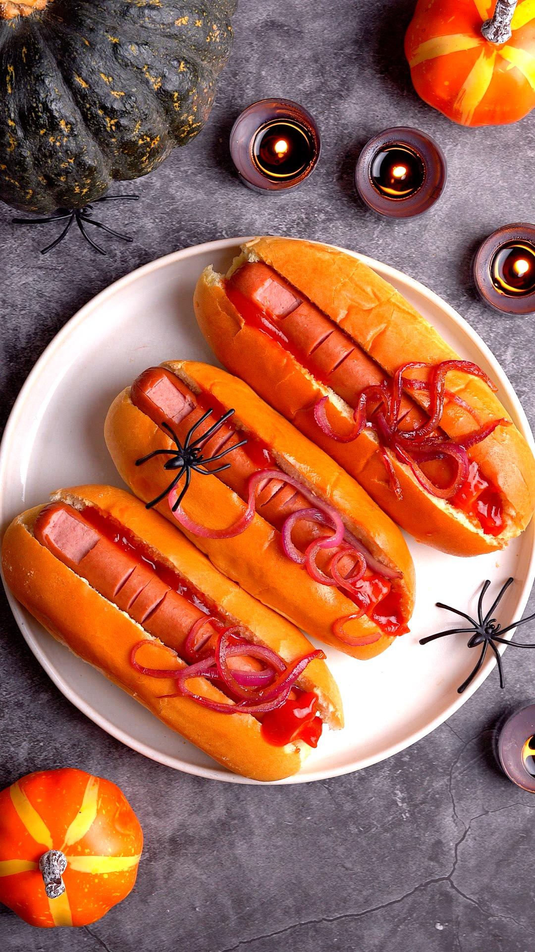 halloween-hotdog-fingers