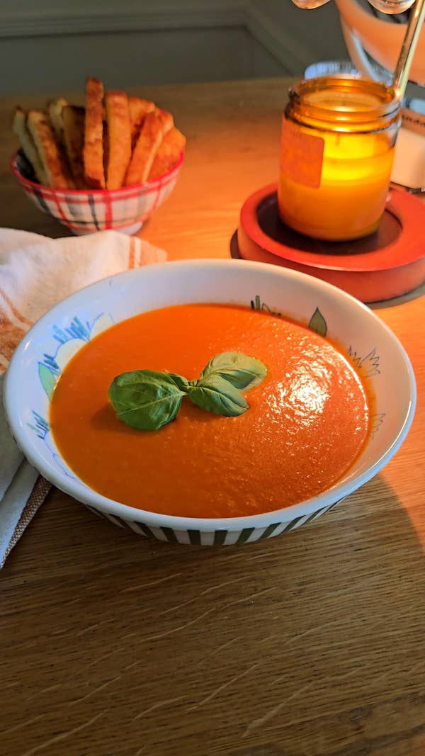 The Easiest Tomato Soup