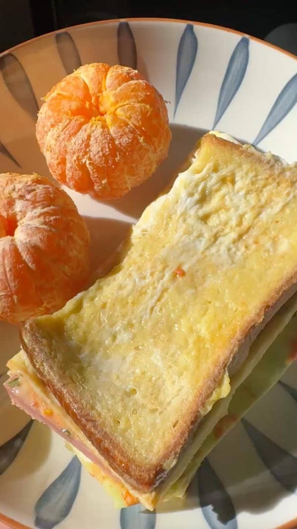 Breakfast Sandwich