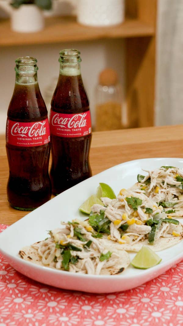 Tacos De Pollo Con Rajas
