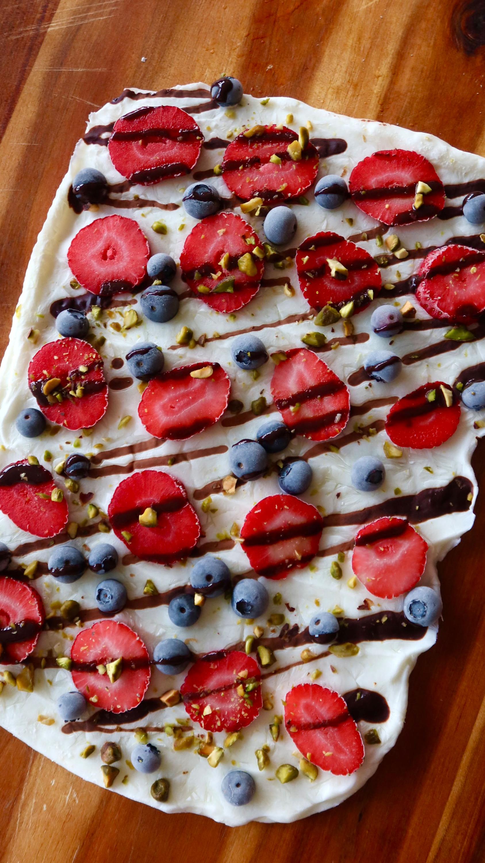 Frozen Yogurt Bark