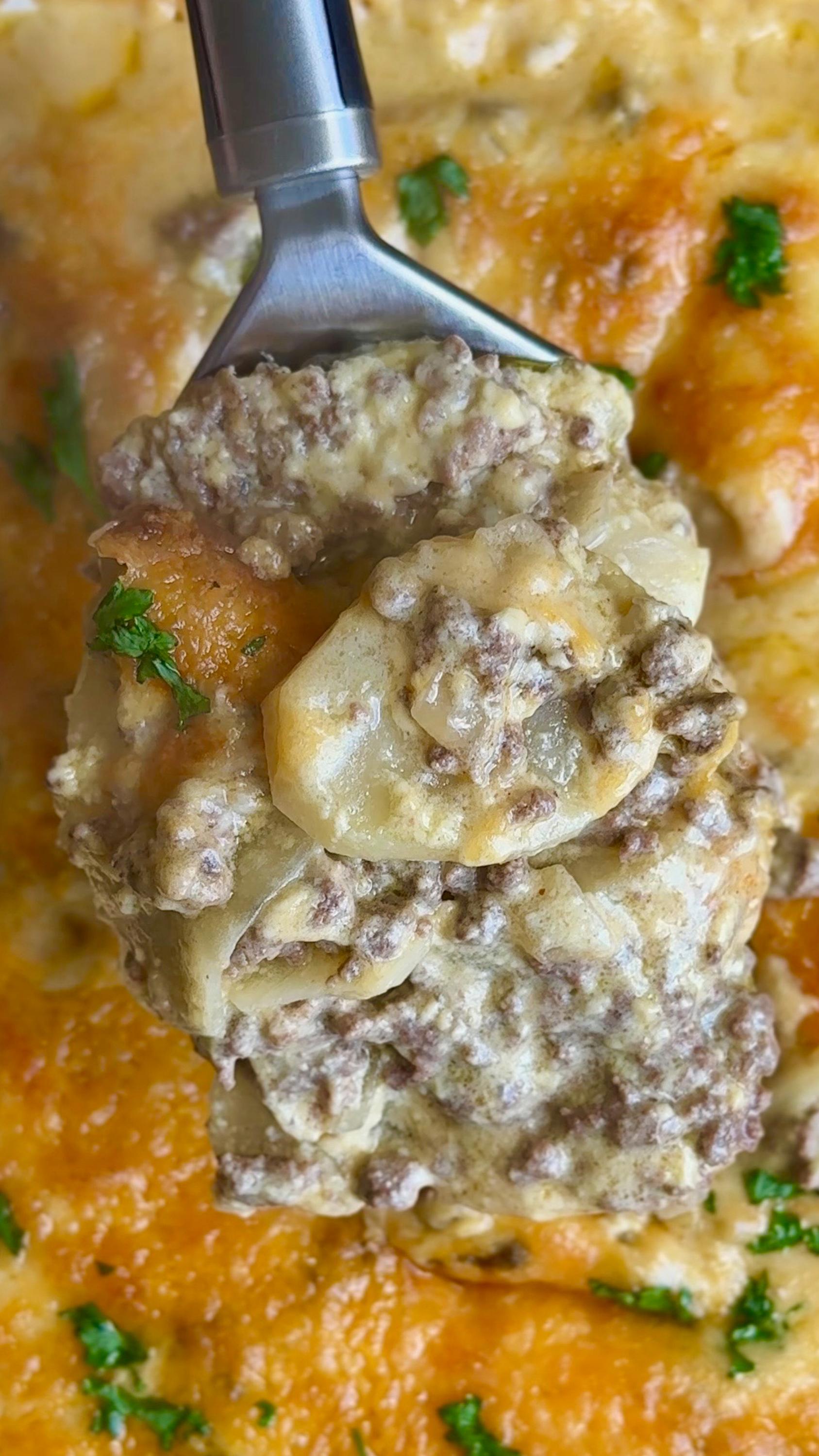 Cheesy Beef And Scalloped Potato Casserole