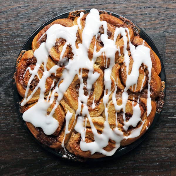 Tear and Share Cinnamon Rolls