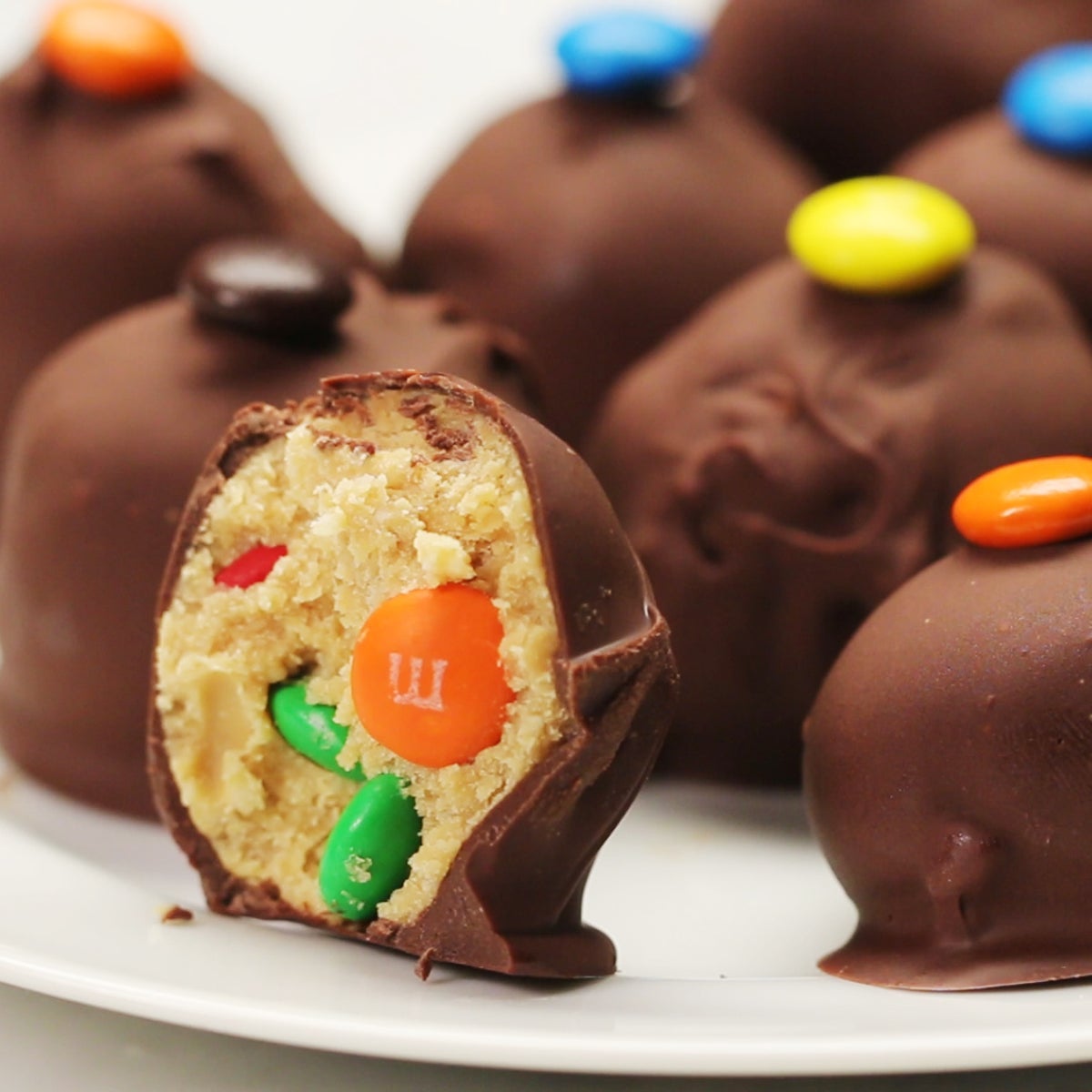 No-bake Chocolate Peanut Butter M&M Balls Recipe by Tasty