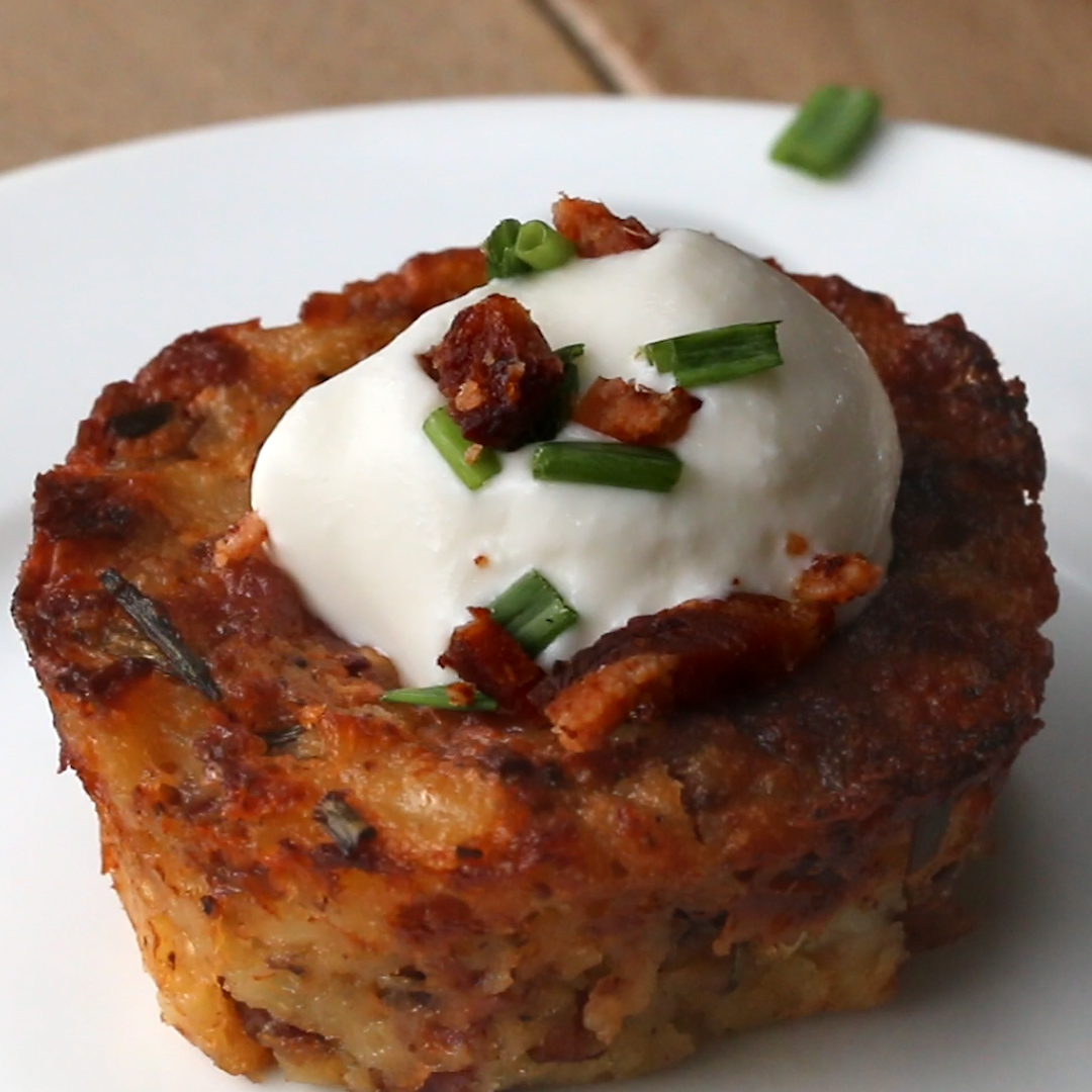 Loaded Smashed Potatoes - Everyday Delicious