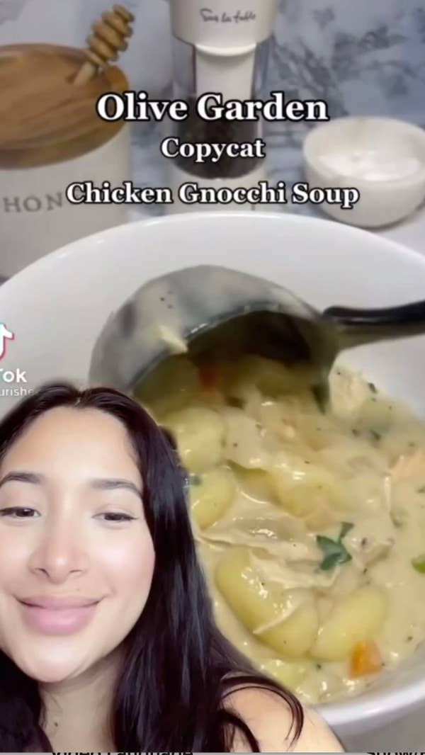 Copycat Olive Garden Chicken Gnocchi Soup