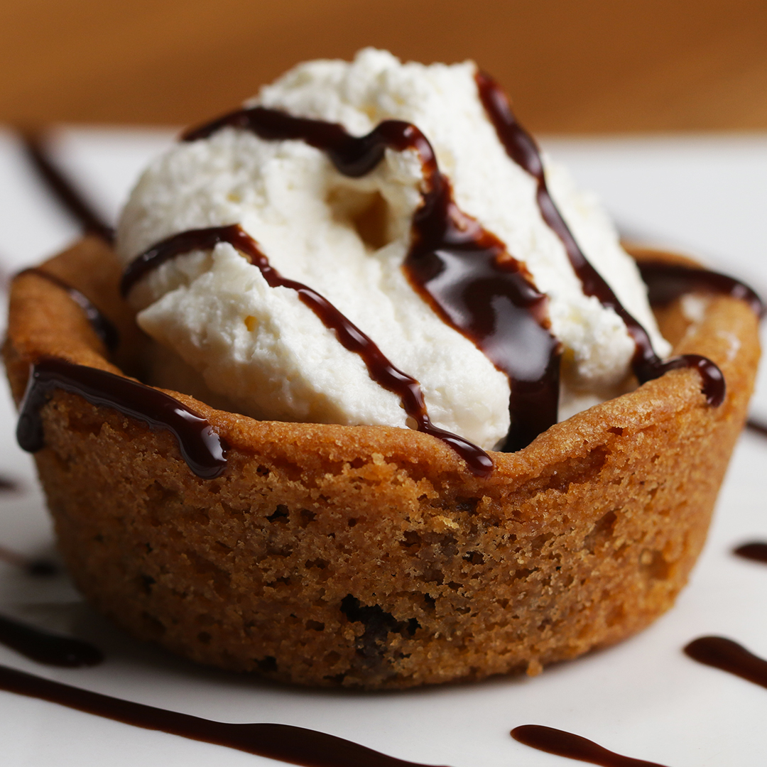 Cinnamon Chip Cream Cheese Cookie Cups